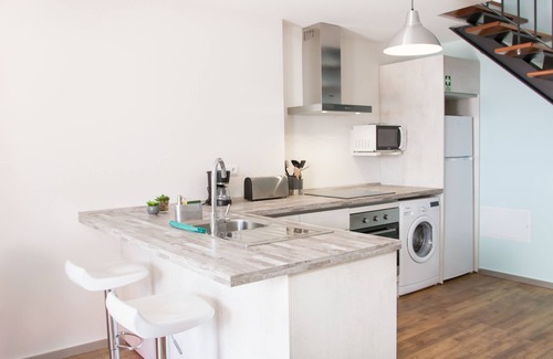 Calheta House | Endless Blue House view of the ocean with a huge pool