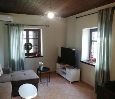 Makrynitsa Apartment | Endless View Country House