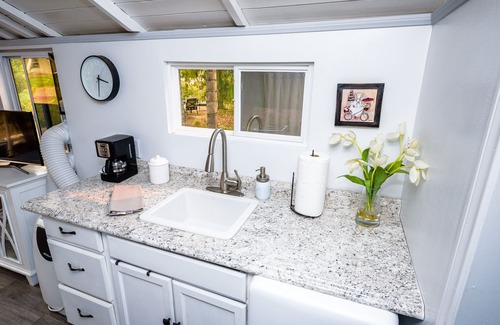 Temecula House | Endless view hilltop hideaway cottage 🌴