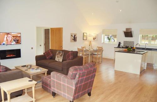 Chappel House | Endymion Lodge