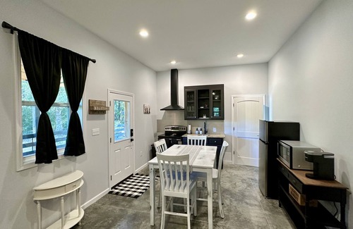 Winder Other | Enjoy a cozy experience at Elizabeth Farms! Close to hiking & equestrian trails.