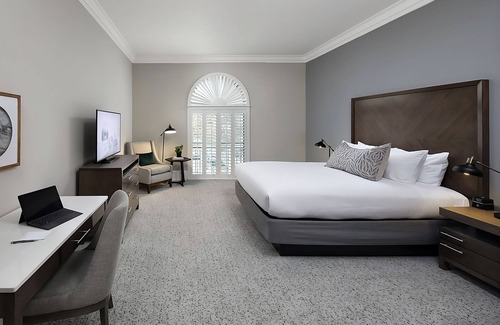 Winters Hotel | Enjoy a Hassle-Free and Suiting Stay! Pet-friendly Hotel with Free Parking!