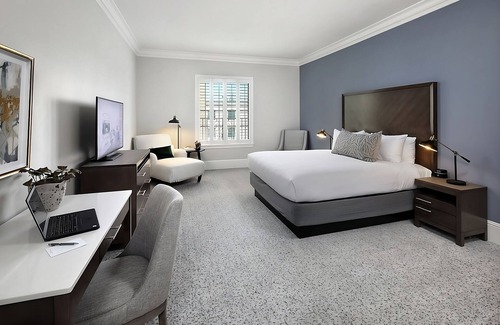 Winters Hotel | Enjoy a Hassle-Free and Suiting Stay! Pet-friendly Hotel with Free Parking!