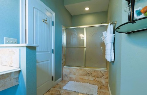 Arcadia Historic District House | Enjoy a Hassle-Free Stay! Free Parking, Near Arcadia Opera House Museum