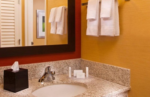 Crestline Heights House | Enjoy a Hassle-Free and Suiting Stay! Pet-Friendly Property, Free Parking