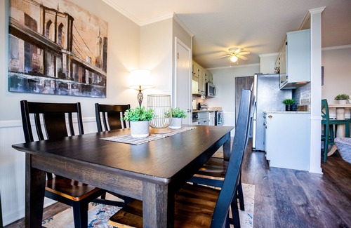 Clemson House | Enjoy a Slice of Heaven at the Clemson Dike!