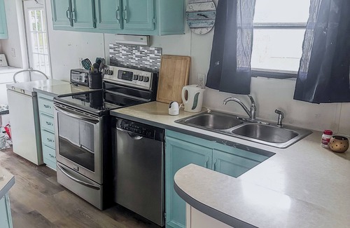 Myrtle Grove House | Enjoy Coastal and City Life Between Wilmington and Carolina Beach