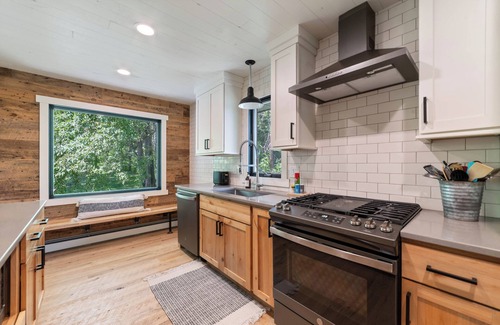 Riverside House | Enjoy Duluth's best trails/parks from our backyard with Outdoor Sauna