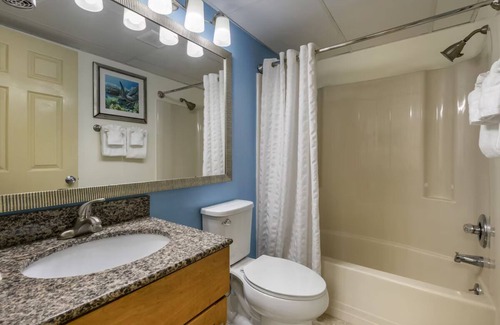 Seabreeze Park Hotel | Enjoy Ocean Views from Your Relaxing Haven w/Balcony | Near Daytona Attractions