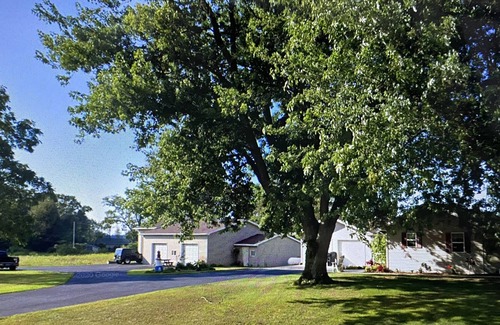 Buchanan Villa | Enjoy Pure Southwest Lower Michigan in this Charming Villa