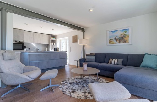 Westerhever House | "Enjoy relaxing days at Reethus 8 Grad Ost near the coast!"