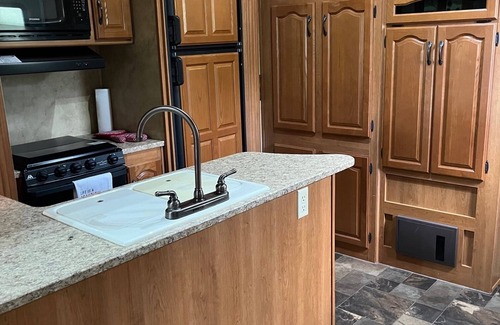 Bay Minette House | Enjoy relaxing with room to stretch in peaceful surroundings