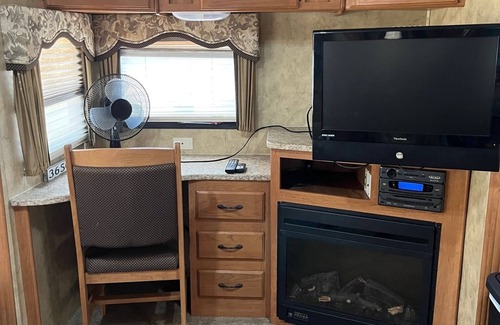 Bay Minette House | Enjoy relaxing with room to stretch in peaceful surroundings