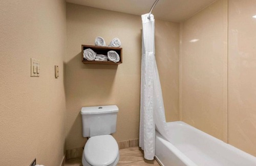 Morgan Hill House | Enjoy spacious and modern accommodations !