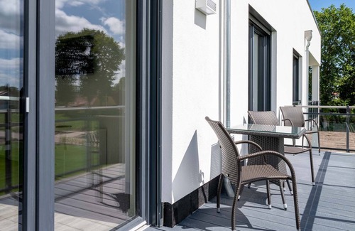 Zingst Apartment | Enjoy, switch off and relax in style!