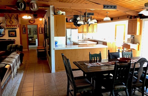 Temecula House | Enjoy the RANCHO Villa Heart of Temecula Wine Country Golf Casinos Views RVC-023