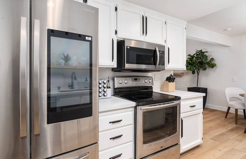 Madera House | Enjoy this Contemporary Family friendly Home