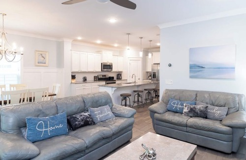 Folly Field House | Enjoy time with family and friends