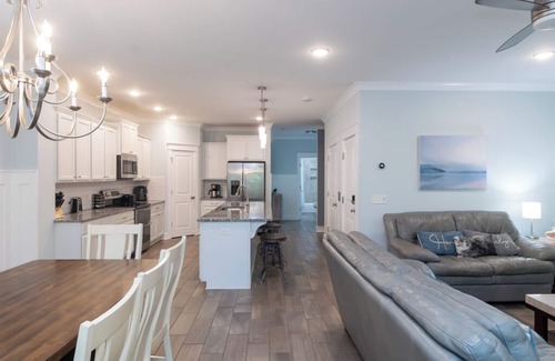 Folly Field House | Enjoy time with family and friends