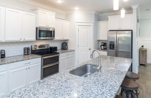 Folly Field House | Enjoy time with family and friends