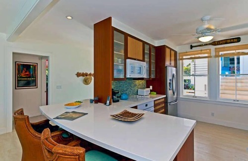 Lanikai House | Enjoy watching for Sea Turtles off your Ocean Front Deck!