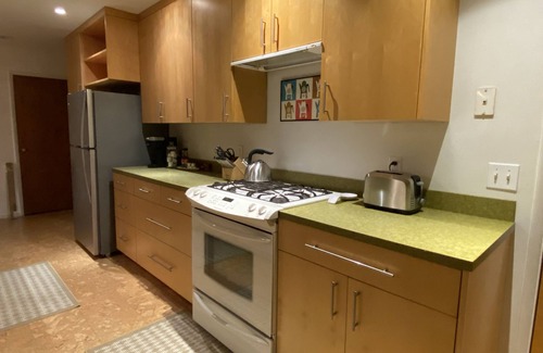 Greenwood House | Enjoy watching the sunrise over Lassen peak!