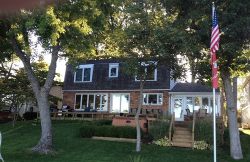 Sister Lakes House | Enjoy Waterfront Living On All-sports Magician Lake With Beautiful Sunsets