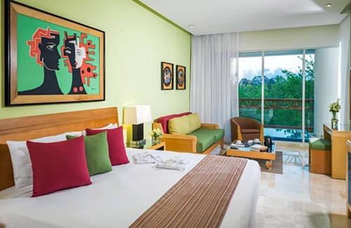 Ejidal Hotel | Enjoy with your family group in a two-bedroom suite.