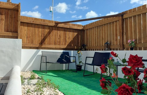 Tarajalillo House | Enjoy your Privacy in this Holiday Home in Bahía Feliz with Terrace