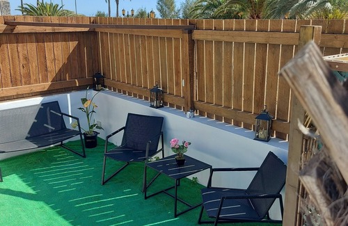 Tarajalillo House | Enjoy your Privacy in this Holiday Home in Bahía Feliz with Terrace