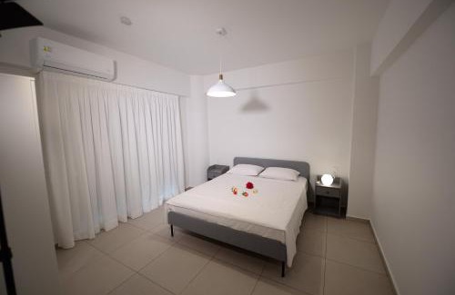 Patras Apartment | Ennea Suites-Frost suite