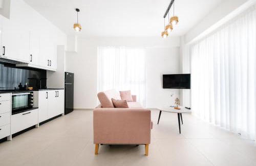 Patras Apartment | Ennea Suites-Luna suite