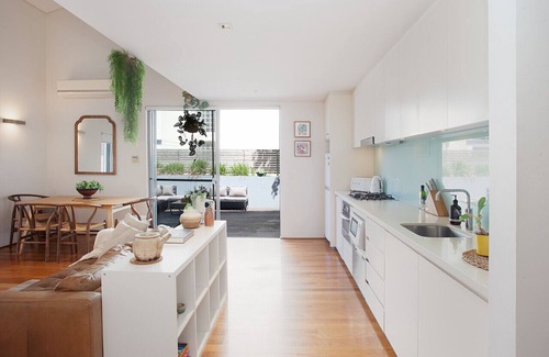 Bondi Beach Apartment | Enormous Loft + Terrace by Sydney Dreams