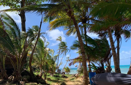 Little Corn Island House | ENSUEÑOS NATURAL RESERVE Little Corn Island Nicaragua