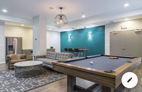 Channel District Condo | Entire Condo 2/1 Channelside 2 min to Ybor City,