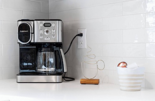 Greenacres Condo | Entire condo in Bakersfield with WiFi, AC