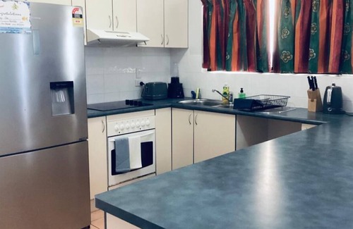 Murray House | Entire Home