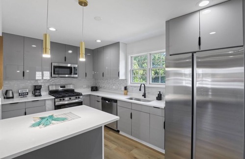 Morton Grove House | Entire home in Morton Grove, Illinois, United States