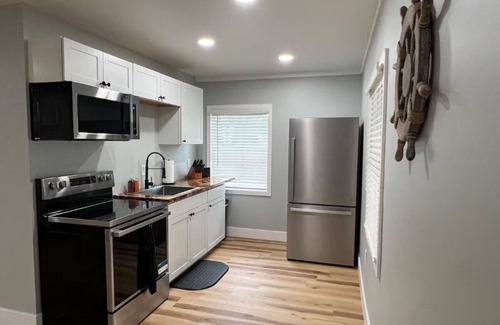 Gypsum Apartment | Entire home in Sandusky, Ohio