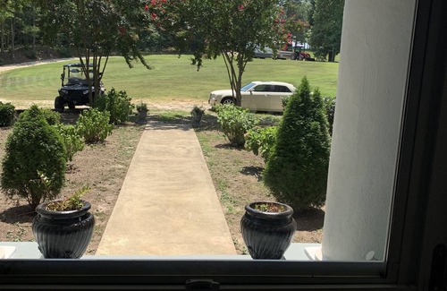 Stephens House | Entire House, Yoga Porch, Coca-Cola BBQ Porch, Private, 25 Mins. to Athens