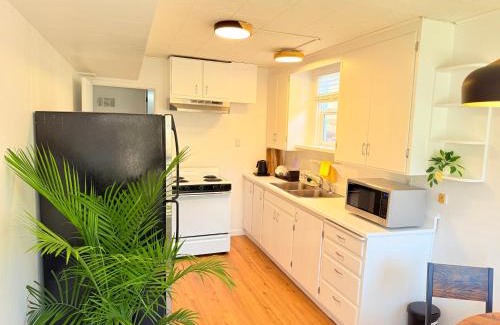 El Cerrito Apartment | Entire Private Guest Suit - UC Berkeley, SF