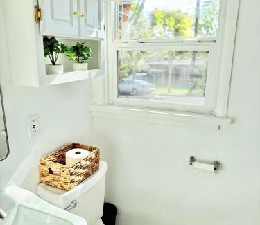 El Cerrito Apartment | Entire Private Guest Suit - UC Berkeley, SF