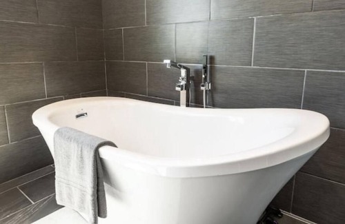 Bayview House | Epic Expansive Home in SF