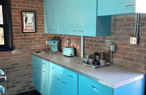 Clayton House | EPIC PICKLE BALL GUEST RETREAT