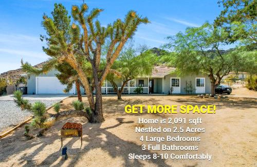 Joshua Tree House | Epic Views, Huge House, Acres of J-Trees to explore, Hot Tub, Pool, AC, and Mini-Golf