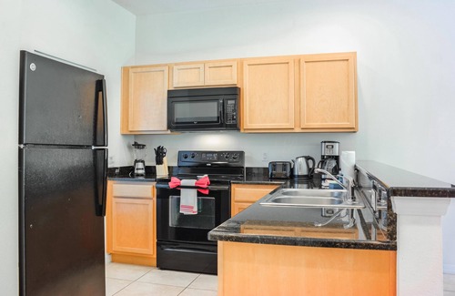Sunset Lakes Condo | ER3032SLD - 2 Beds - 2.5 Baths - Encantada Resort - Sleeps 4 - Near Disney