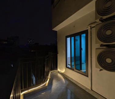 Cong Vi Apartment | Era Apartment Doi Can エラ 格安賃貸アパート