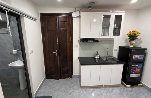 Cong Vi Apartment | Era Apartment Doi Can エラ 格安賃貸アパート
