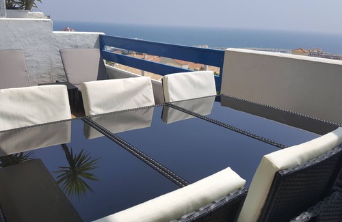 Castillo de Sabinillas Apartment | MAGNIFICENT VIEW - ANY COMFORT - AC - WIFI - TV SAT - NEAR BEACH AND MARINA