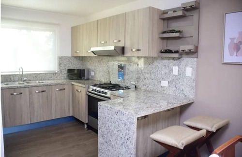 Pedro Brand Villa | ¡escápate a la Montaña, la Naturaleza te Espera! Villa con Piscina y Jacuzzi